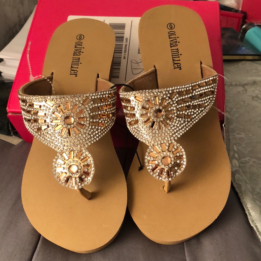 Olivia Miller Sandals size 6